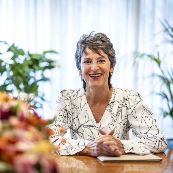 Yvonne Schols